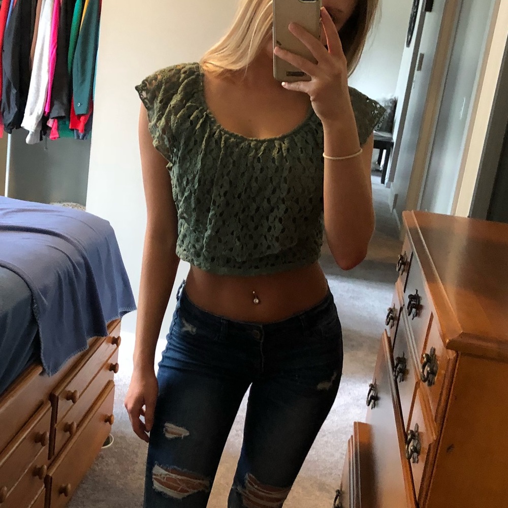 Cute flowy green crop top from Charlotte Russe